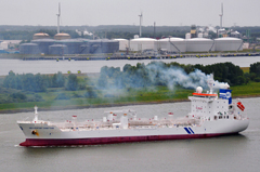 Hellespont Chieftain號化學品/油輪