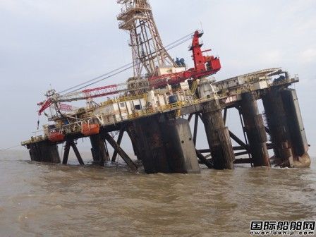 長(zhǎng)宏國(guó)際廢棄平臺(tái)舟山海域進(jìn)水傾斜