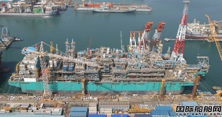 Petronas首艘FLNG建造即將完工