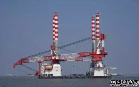 鑫弘重工“三航風華”號風電安裝船進塢