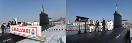 印度海軍首艘Scorpene級潛艇服役