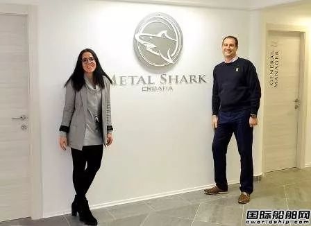 SMetal Shark״M܊Ј