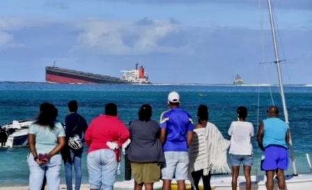 船員“蹭網”觸礁漏油？這艘船闖下大禍！