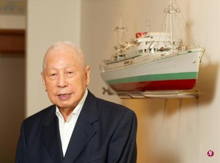 一代“船王”張?jiān)手兄x幕！