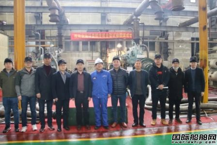 安柴公司兩臺6DKM-20(e)柴油機成功交驗