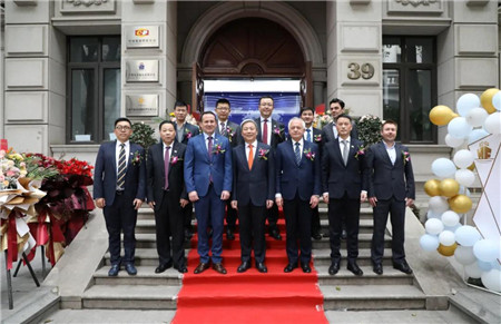 弘發航運舉行辦公樓啟用揭牌暨股權收購簽約儀式