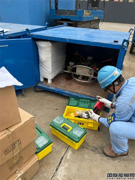 深圳行知行船舶清洗機器人首批試訂單成功交付鑫亞船舶