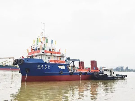 國安船業為文萊建造溢油回收船“恒逸5號”下水