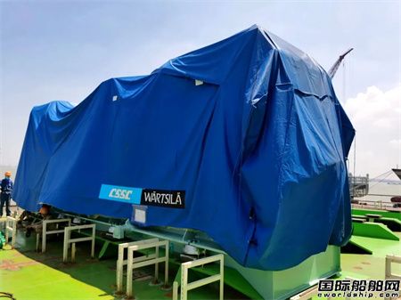 上海中遠海運重工FSRU改裝項目三臺雙燃料發電機順利就位