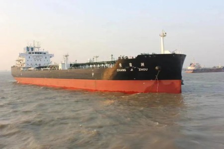 武船建造24000噸原油船“長吉洲”輪海試凱旋