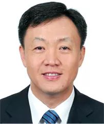 溫剛?cè)沃袊凹瘓F有限公司董事長、黨組書記