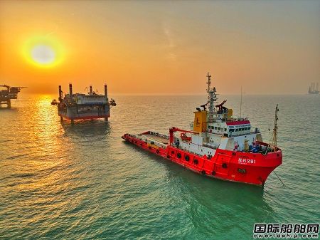 勝利油田3艘拖船完成大型平臺拖帶精就位作業