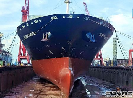 ȱͨ^ě_ɡSEASPAN YANGTZE݆@|ٝu