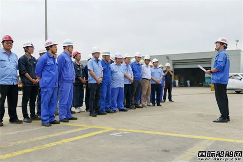 首座大型吊機正式投產!文沖修造船塢新添一員“干將”