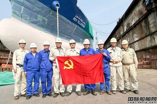 滬東中華首次完成LNG船有機硅油漆噴涂