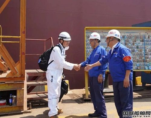外高橋造船為Seaspan建造7000TEU集裝箱船試航凱旋