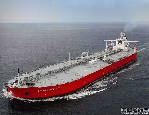 煉油需求疲軟,油輪裝載北海原油滯留海上