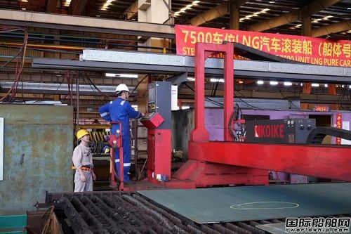 廈船重工承建三德船舶第二艘7500車雙燃料汽車船開工