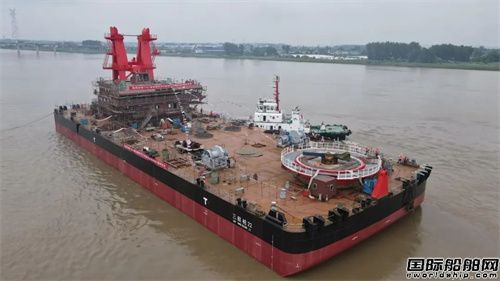 大津重工為中交三航局建造110米旋轉式打樁船吉水