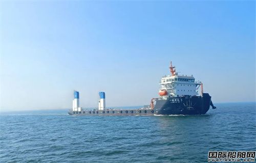 港達船舶重工交付山東港口最大載重噸位自航甲板運輸船