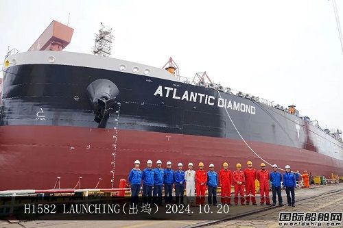 外高橋造船為EPS建造首制阿芙拉型成品油船出塢