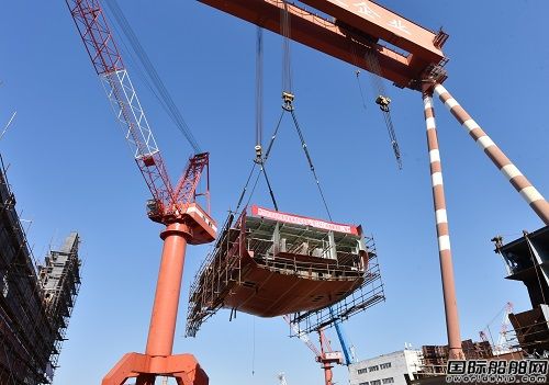 鎮江船廠2942kW全回轉拖輪順利搭載