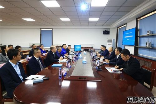 山船重工為國能航運建造65000噸散貨船5號船命名