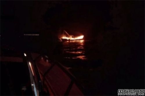 緊急救援!中海油服“海洋石油623”船隊救起6名落水漁民