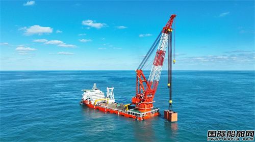 振華重裝承建廣州打撈局全回轉起重船完成航行試驗