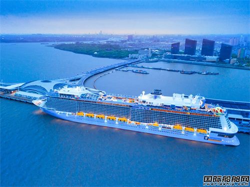 “海洋光譜號”盛大回歸上海母港開啟2025年航季