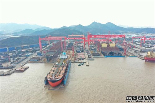 長宏國際為EPS建造首艘11.5萬噸油輪下水