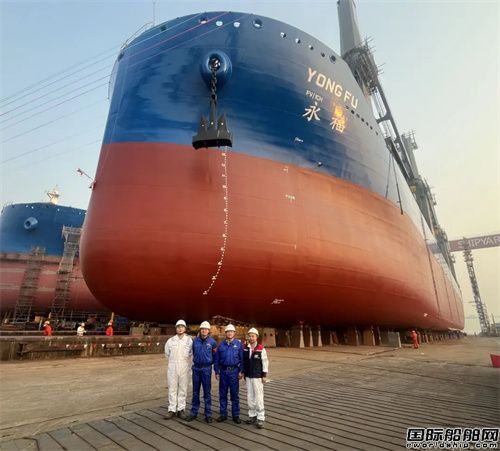 中船澄西為交銀金租建造15號62000噸重吊船下水