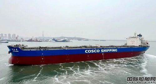 大連中遠海運重工提前完成“錦泰峰” 輪維修工程