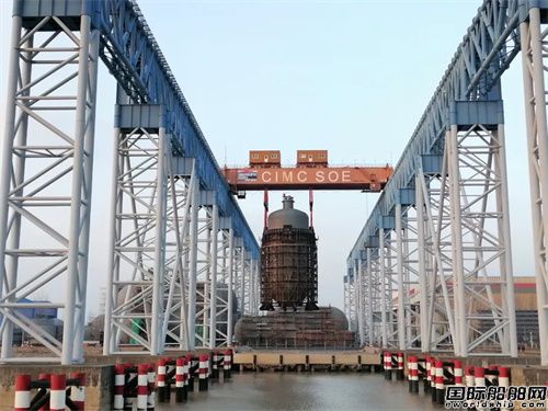 中集太平洋海工連續3船套液罐順利發貨