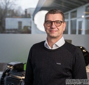 Hoyerl¹65%ϵyESS