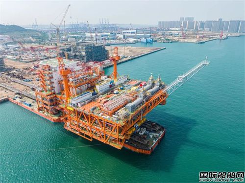 重量超2萬噸!渤海最大海上油氣平臺離港起運