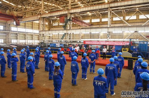 鎮江船廠2艘4420kW全回轉拖船順利開工