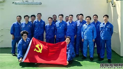 滬東中華為中海油建造大型LNG船“二合一”試航凱旋