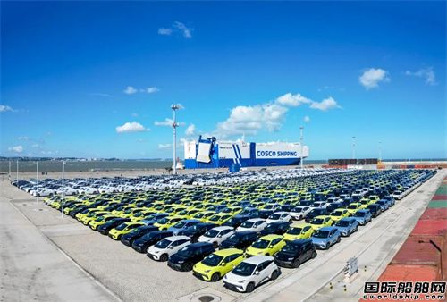 中遠海運特運“海河口”輪首航泉州港