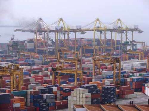 新加坡港去年柜量增7.1%